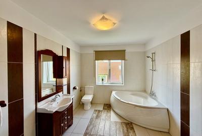 Locatie premium! Apartament 2 camere, suprafata generoasa -Central, Brasov Locatie premium! Apartament 2 camere, suprafata generoasa -Central, Brasov - 19