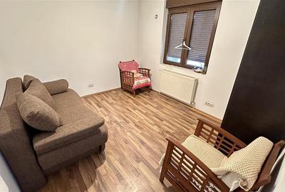 Duplex cu 4 camere cu Canalizare în Central - 8