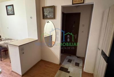 Apartament cu 2 camere decomandat în Sărari