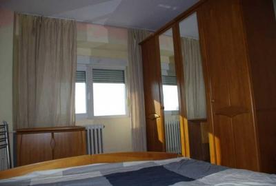 Apartament cu 3 camere decomandat în Văcăresti - 5