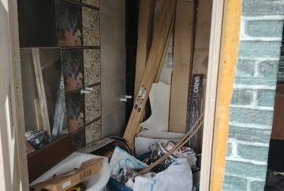 Duplex cu 4 camere cu Canalizare în Central - 9