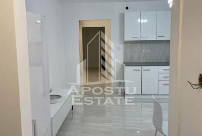 Apartament cu 3 camere,renovat,Calea Lipovei - 5