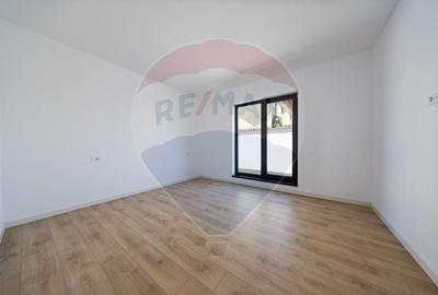 Casa 4 camere-594 mp teren,  construcție noua-Harman - 5