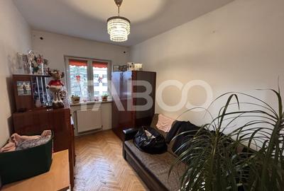 Apartament cu 3 camere decomandat, mobilat în Valea Aurie - 12