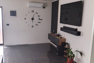 Casă cu 4 camere în Zimandu Nou - 2