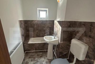 Apartament cu 2 camere semidecomandat în Micro 11