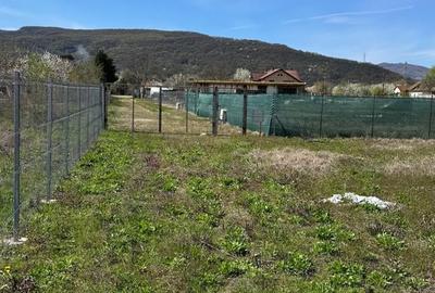 Teren de 1255 mp, în Bujoreni - 1