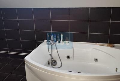 Casă cu 4 camere cu Canalizare în Central - 7