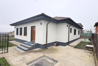 Casa la sol 4 camere , Valu lui Traian - 11