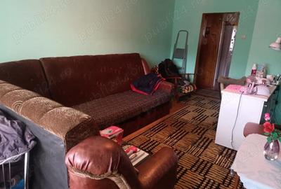 Apartament cu 3 camere decomandat în Central - 1