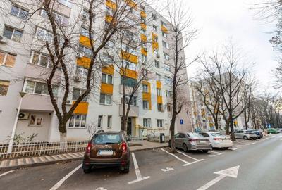 Apartament cu 3 camere de vânzare în zona Sebastian - 1