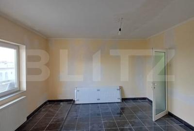 Apartament de vanzare, cu 3 camere, semidecomandat, 84 mp, zona Centrala! - 8
