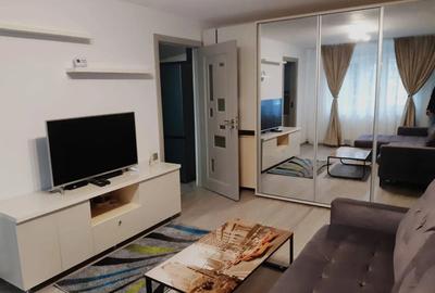 Garsoniera McDonald's central - 2