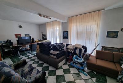 Ovidiu-vila D+P+1+M libera aproape de lac - 5