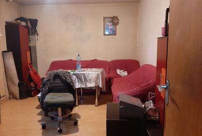 Apartament cu 4 camere decomandat în Titan - 4