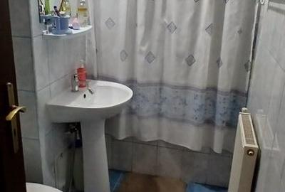 Apartament cu 4 camere decomandat în Central - 3