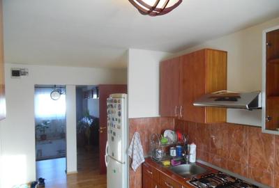 Inchirieez apartament 3 camere decomandat Deva, Liliacului, PARCARE - 25