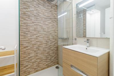 Apartament renovat complet, cu vedere spre ASE | Pta. Romana - 5