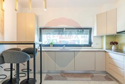 Casa / Vila in Tunari cu 4 camere de vanzare, ansamblu... Casa / Vila in Tunari cu 4 camere de vanzare, ansamblu... - 6