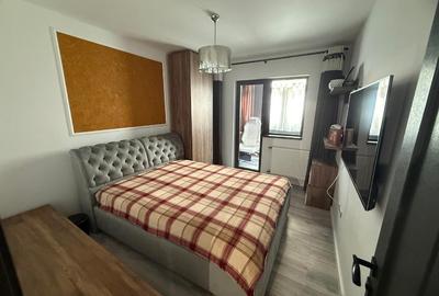 Apartament cu 3 camere decomandat în Valea Adâncă