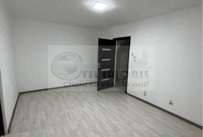 Spațiu comercial de vânzare - Splai Bahlui Mal Drept-105 000 EUR - 1