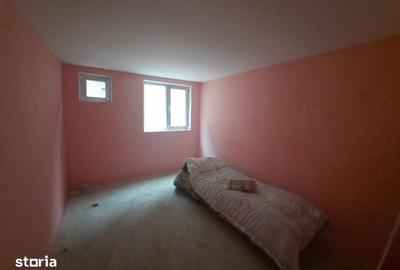Casă cu Teren 800 Mp în Central - 8