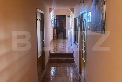Casă cu 3 camere decomandat în Românești - 17