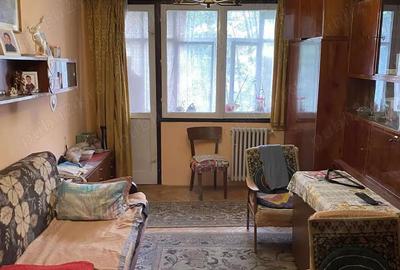 Apartament 2 camere de vanzare , Aleea Clabucet , Carpati 1 , etaj 2 , 44.500 euro usor negociabil