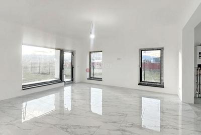 Curte Generoasa Compartimentare Practica - 16