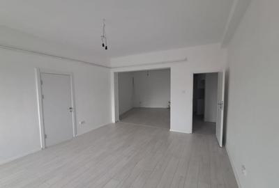 Birou, de 125 mp, în Universitate - 2