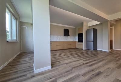 Apartament cu 3 camere decomandat, mobilat în Băneasa - 28