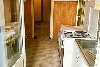 Apartament cu 3 camere decomandat în Decebal - 3