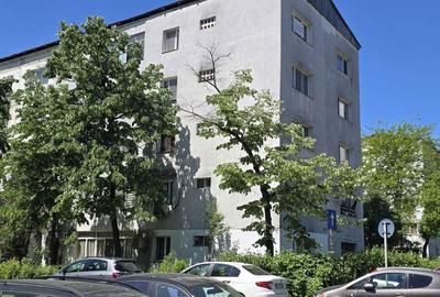 Apartament cu 3 camere semidecomandat în Central - 7