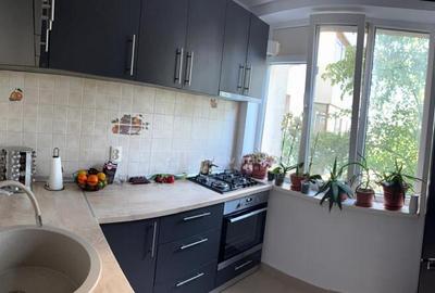 2 camere - renovat complet - Str Garii de Nord