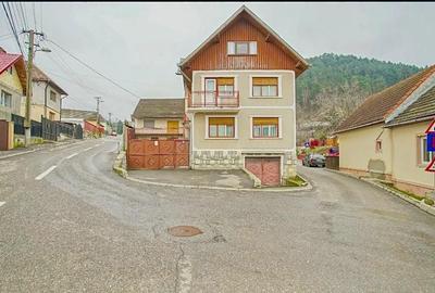 Casă cu 4 camere în Turcheș - 1