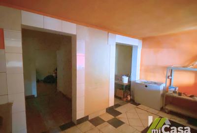 Casa spa?ioasa cu teren ?i anexe Gala?i, str. Unirii - 9