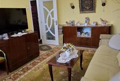 Apartament cu 3 camere decomandat, mobilat în Mihai Bravu