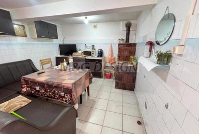 Casă cu 4 camere cu Teren 1500 Mp în Variaș - 9