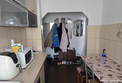 Apartament 2 camere zona TRACTORUL - 2