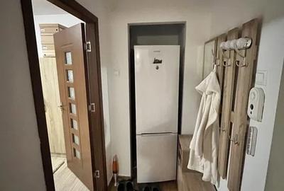 Apartament cu 2 camere, decomandat, etaj 2/4, zona Podu Rosu - 5