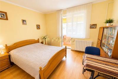 Apartament cu 2 camere decomandat în Central - 3