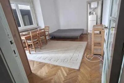 Garsonieră în Romană - 1