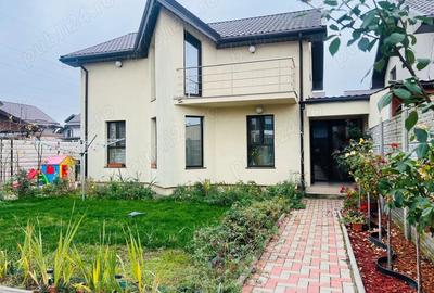 Casă cu 4 camere în Albești - 3