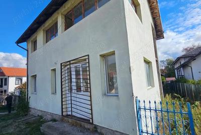 Casă cu 5 camere în Central - 7