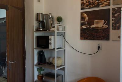 Apartament cu 2 camere decomandat în Rovine - 3