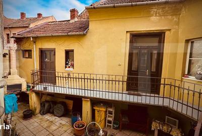 Casă cu 7 camere cu Teren 277 Mp în Central - 6