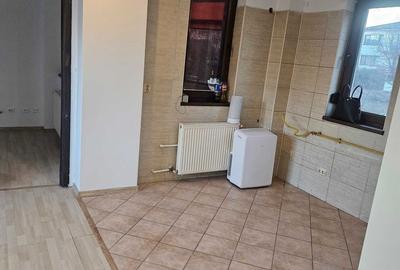 Apartament cu 3 camere semidecomandat, mobilat în Prelungirea Ghencea - 3