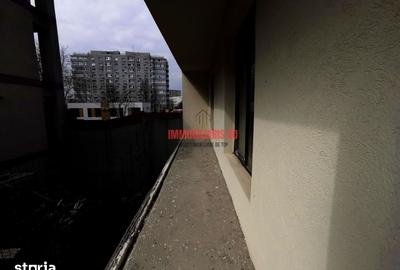 Casă cu 8 camere cu Teren 250 Mp în Titan - 4