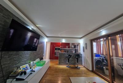 Navodari (Sud)- 3 camere decomandate, mobilat-utilat, etaj 3/4 - 2