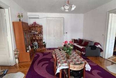 Apartament cu 3 camere nedecomandat în Central - 13